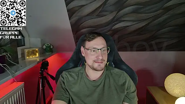 Snapshot of Relsxboy chatting on September 27, 2025, 10:48 pm Relsxboy online show from September 27, 2025, 10:48 pm