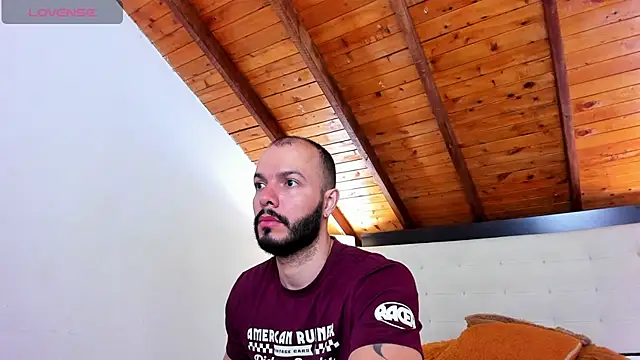 Snapshot of Tom_Bailey chatting on September 27, 2025, 12:21 pm Tom Bailey online show from September 27, 2025, 12:21 pm