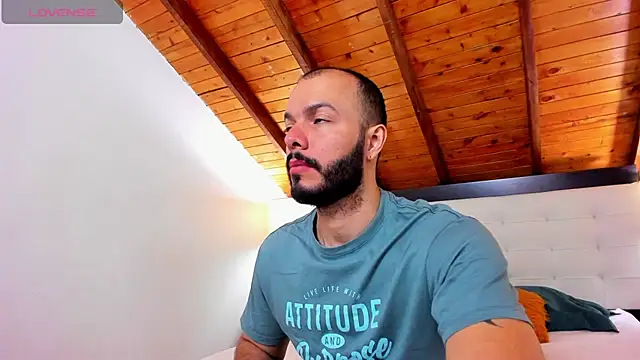 Snapshot of Tom_Bailey chatting on September 30, 2025, 12:10 pm Tom Bailey online show from September 30, 2025, 12:10 pm