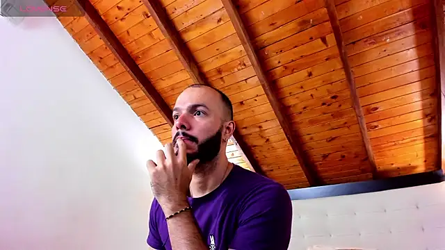 Snapshot of Tom_Bailey chatting on October 23, 2025, 12:48 pm Tom Bailey online show from October 23, 2025, 12:48 pm