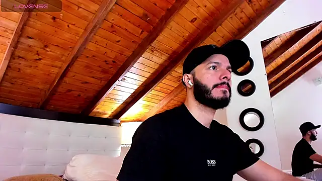 Snapshot of Tom_Bailey chatting on November 23, 2025, 12:49 pm Tom Bailey online show from November 23, 2025, 12:49 pm