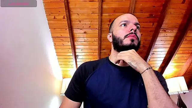 Snapshot of Tom_Bailey chatting on November 24, 2025, 12:38 pm Tom Bailey online show from November 24, 2025, 12:38 pm