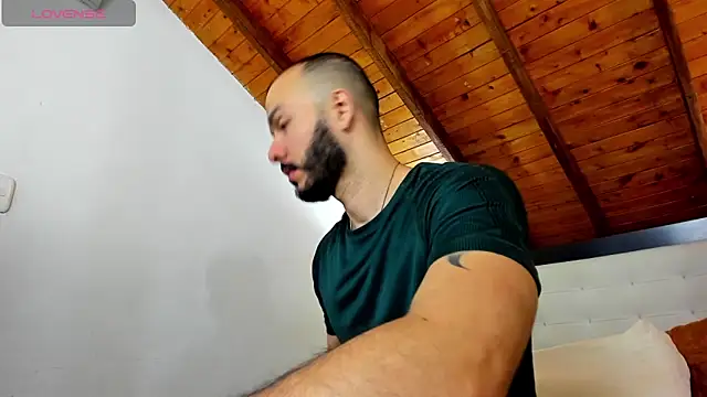 Snapshot of Tom_Bailey chatting on December 4, 2025, 12:47 pm Tom Bailey online show from December 4, 2025, 12:47 pm