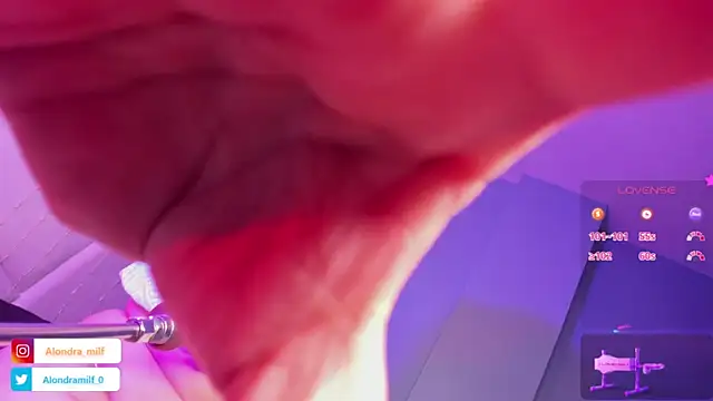 Snapshot of ALONDRAMILF chatting on January 31, 2025, 8:11 am ALONDRAMILF online show from January 31, 2025, 8:11 am