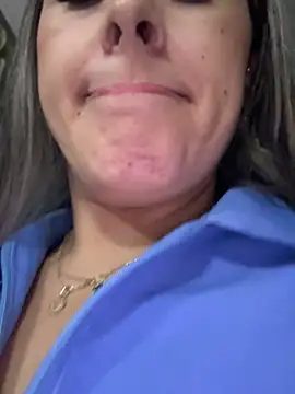 Snapshot of ALONDRAMILF chatting on February 2, 2025, 7:52 am ALONDRAMILF online show from February 2, 2025, 7:52 am