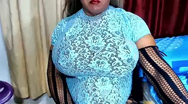 Snapshot of alessia_hot69 chatting on March 21, 2025, 5:54 am alessia hot69 online show from March 21, 2025, 5:54 am