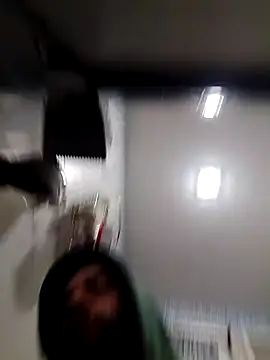 Snapshot of bearguy998 chatting on February 3, 2025, 7:07 am bearguy998 online show from February 3, 2025, 7:07 am