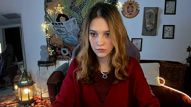 Snapshot of LolaLemona chatting on December 7, 2024, 9:28 am LolaLemona online show from December 7, 2024, 9:28 am
