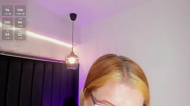 AllisonRoberts  online show from October 21, 2025, 8:53 pm