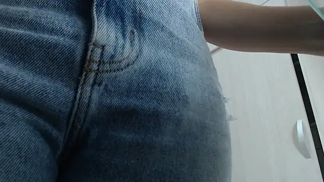 Snapshot of Amelia_Debora_Antonella chatting on November 8, 2025, 12:49 pm Amelia Debora Antonella online show from November 8, 2025, 12:49 pm