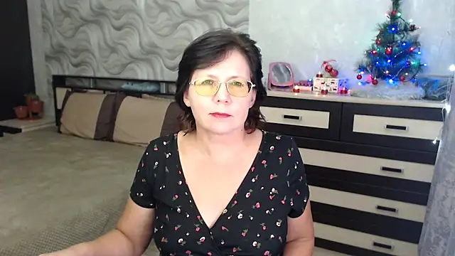 Snapshot of VitaCharm chatting on December 29, 2024, 6:49 pm VitaCharm online show from December 29, 2024, 6:49 pm