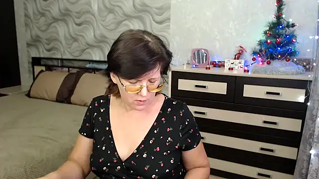 Snapshot of VitaCharm chatting on January 3, 2025, 9:36 pm VitaCharm online show from January 3, 2025, 9:36 pm