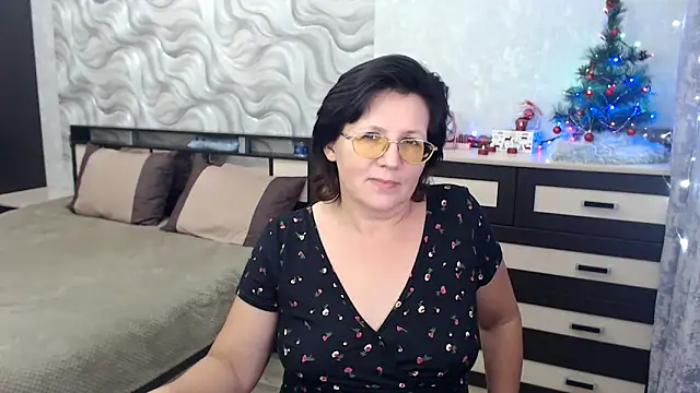 Snapshot of VitaCharm chatting on January 13, 2025, 3:26 pm VitaCharm online show from January 13, 2025, 3:26 pm