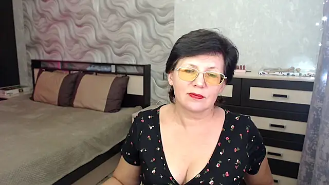 Snapshot of VitaCharm chatting on March 16, 2025, 7:49 pm VitaCharm online show from March 16, 2025, 7:49 pm