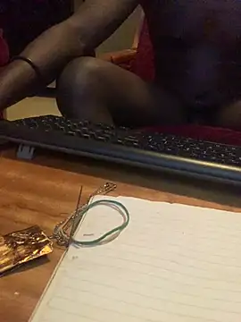 Snapshot of FREAKYBLAC23 chatting on February 27, 2025, 3:04 am FREAKYBLAC23 online show from February 27, 2025, 3:04 am