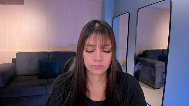 Snapshot of AllyJensen chatting on February 24, 2025, 10:48 am AllyJensen online show from February 24, 2025, 10:48 am