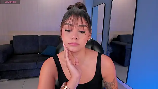 Snapshot of AllyJensen chatting on February 25, 2025, 10:58 am AllyJensen online show from February 25, 2025, 10:58 am