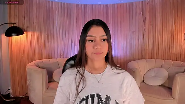 Snapshot of AllyJensen chatting on September 20, 2025, 10:38 am AllyJensen online show from September 20, 2025, 10:38 am