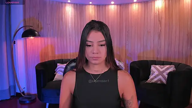 Snapshot of AllyJensen chatting on November 15, 2025, 10:01 am AllyJensen online show from November 15, 2025, 10:01 am