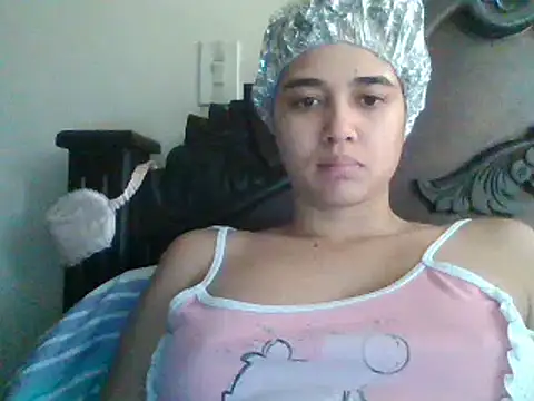 Snapshot of trianabell chatting on December 14, 2024, 3:04 pm trianabell online show from December 14, 2024, 3:04 pm