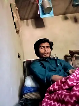 News3xxh online show from December 15, 2025, 4:39 am