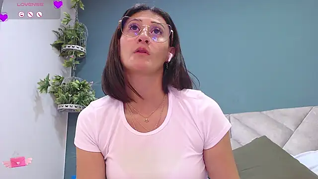 SharisWillian online show from February 8, 2025, 12:17 pm