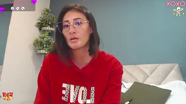 SharisWillian online show from November 14, 2025, 3:16 am