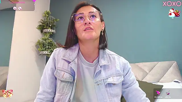 SharisWillian online show from November 29, 2025, 3:42 am