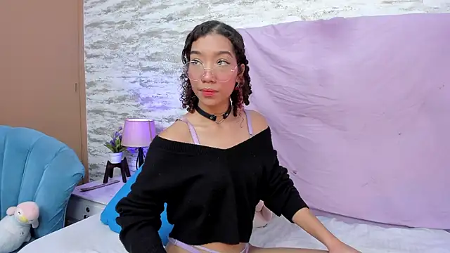 Snapshot of nya_ah chatting on January 8, 2025, 3:07 pm nya ah online show from January 8, 2025, 3:07 pm