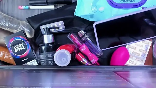 DaianaLutz online show from November 29, 2025, 7:17 pm