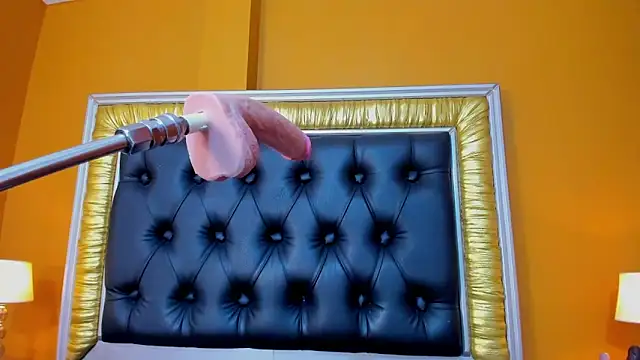 Snapshot of Foxy_Assh_ chatting on March 22, 2025, 11:32 am Foxy Assh online show from March 22, 2025, 11:32 am