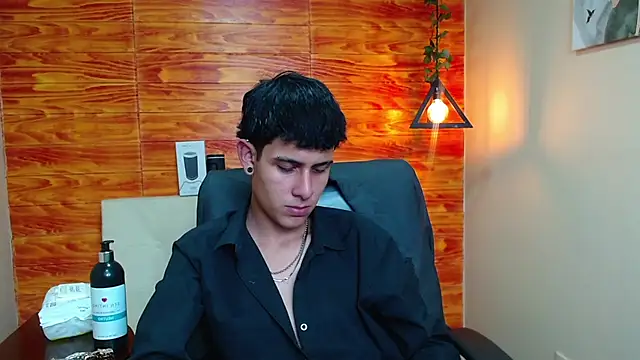 Bastiaan 28 online show from January 8, 2025, 7:03 am