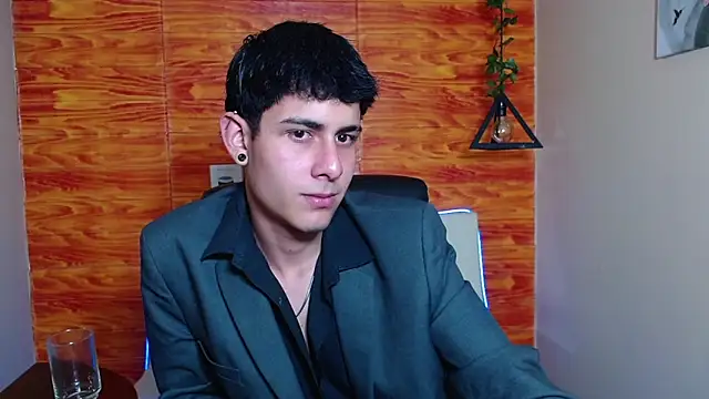 Bastiaan 28 online show from January 18, 2025, 6:45 am