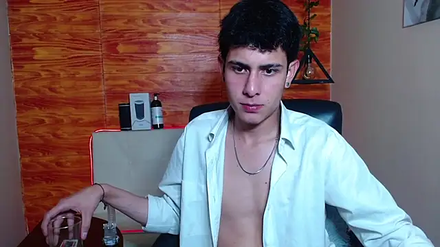 Bastiaan 28 online show from January 21, 2025, 5:38 am