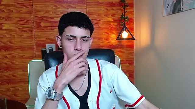 Bastiaan 28 online show from January 23, 2025, 6:28 am