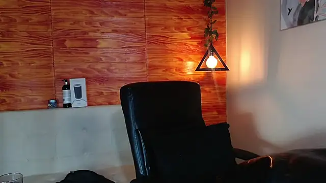 Bastiaan 28 online show from February 8, 2025, 6:22 am