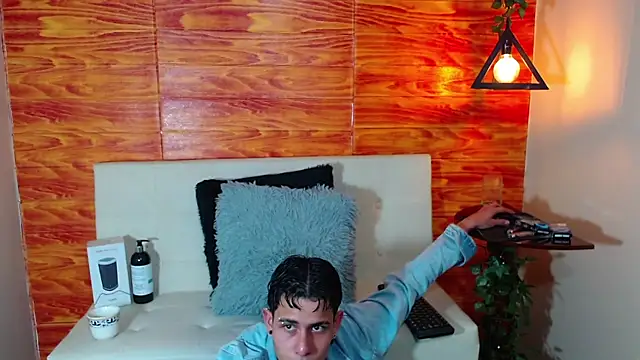 Bastiaan 28 online show from March 9, 2025, 8:40 am