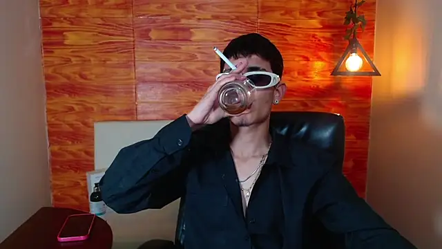 Bastiaan 28 online show from March 14, 2025, 8:42 am