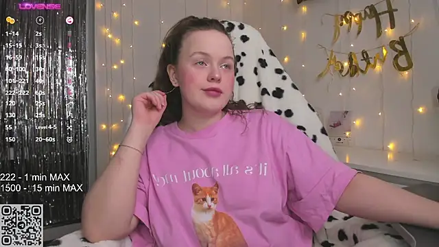 Snapshot of HANNA_MONTANAS chatting on February 22, 2025, 6:52 pm HANNA MONTANAS online show from February 22, 2025, 6:52 pm