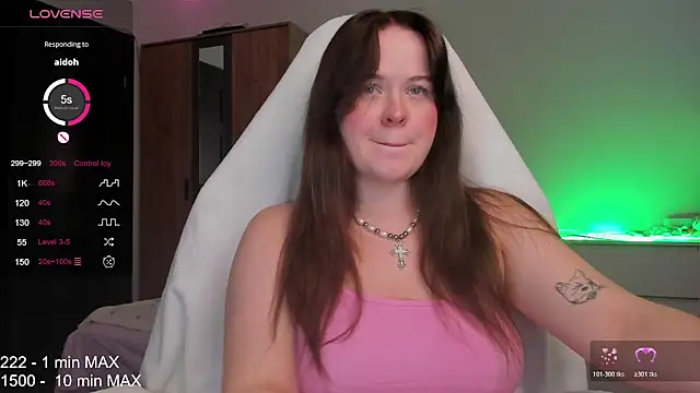 Snapshot of HANNA_MONTANAS chatting on November 30, 2025, 12:53 pm HANNA MONTANAS online show from November 30, 2025, 12:53 pm