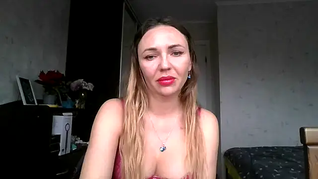 AngelinaLove28 online show from December 5, 2025, 7:28 am