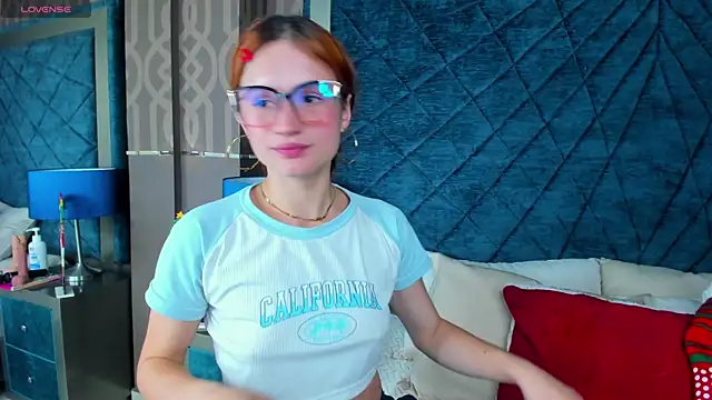 AdelaineBest online show from December 20, 2024, 4:42 am