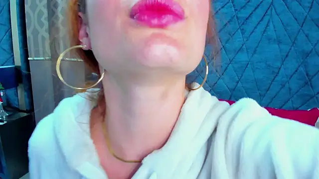 AdelaineBest online show from December 22, 2024, 5:12 am