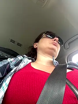 Snapshot of MilfyMrsRobinson chatting on October 27, 2025, 4:55 pm MilfyMrsRobinson online show from October 27, 2025, 4:55 pm