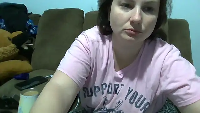 Snapshot of MilfyMrsRobinson chatting on November 17, 2025, 12:11 pm MilfyMrsRobinson online show from November 17, 2025, 12:11 pm