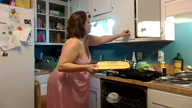 Snapshot of MilfyMrsRobinson chatting on November 22, 2025, 12:20 am MilfyMrsRobinson online show from November 22, 2025, 12:20 am