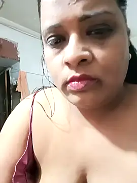 Snapshot of Love_Jenny chatting on January 20, 2025, 2:57 pm Love Jenny online show from January 20, 2025, 2:57 pm