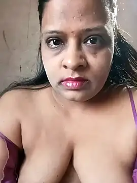 Snapshot of Love_Jenny chatting on January 24, 2025, 10:21 am Love Jenny online show from January 24, 2025, 10:21 am