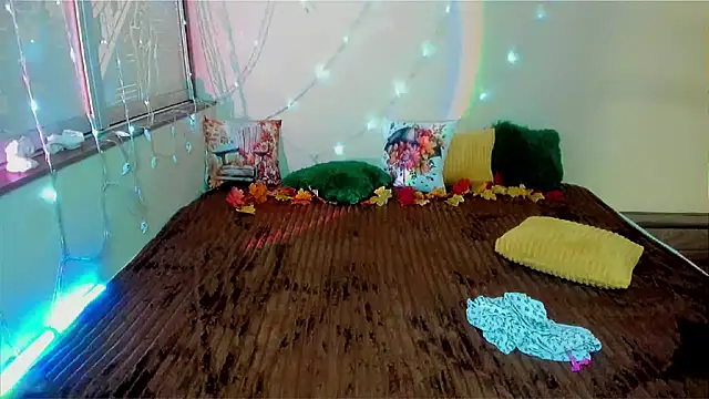 LizaSenri online show from September 26, 2025, 7:29 pm