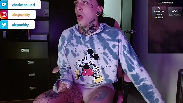 charlotbelucci  online show from November 15, 2025, 8:55 am